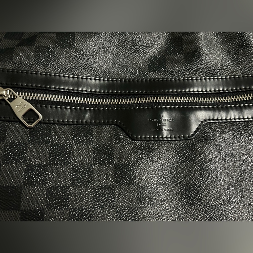 Louis Vuitton Damier Graphite Mick MM - Picture 3 of 9